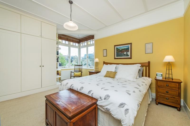 Fitzgerald Avenue, London, SW14