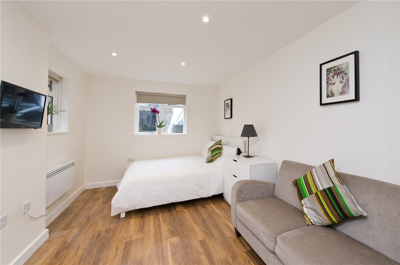 Bloemfontein Avenue, London, W12