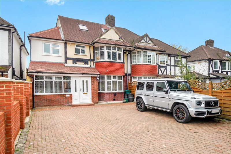 Beverley Way, London, SW20