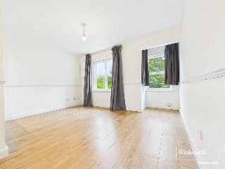 Grovelands Place, Reading, Berkshire, RG30