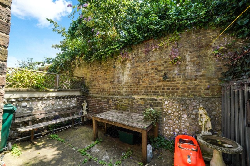 Giesbach Road, London, N19