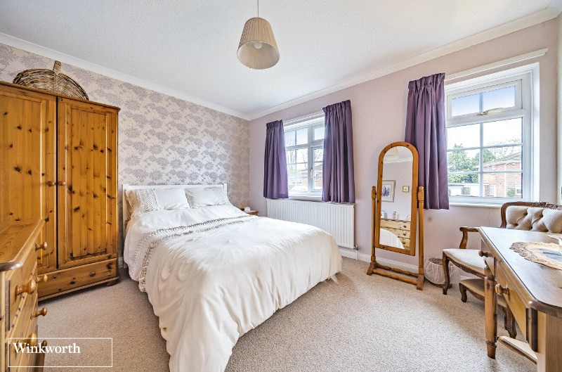 Holy Barn Close, Basingstoke, Hampshire, RG22