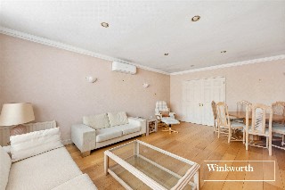 Hendon Lane, Finchley, London, N3