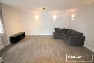 Hale Lane, London, NW7