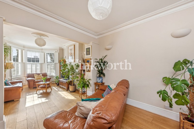 Woodside Gardens, London, N17
