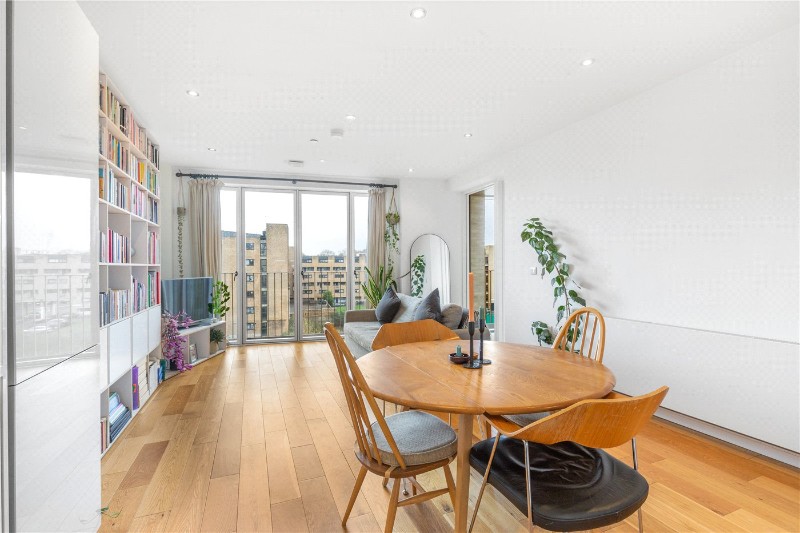 Murrain Road, London, N4