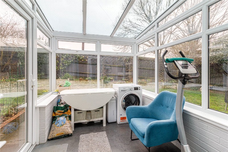 Highlands Avenue, Northampton, NN3