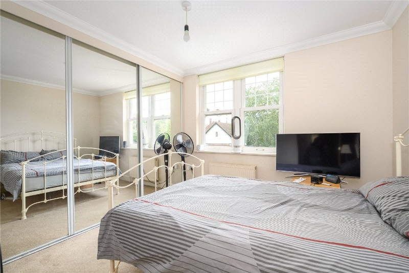 Park Rise, Leatherhead, Surrey, KT22