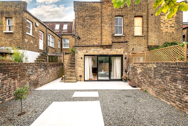 Eynham Road, London, W12