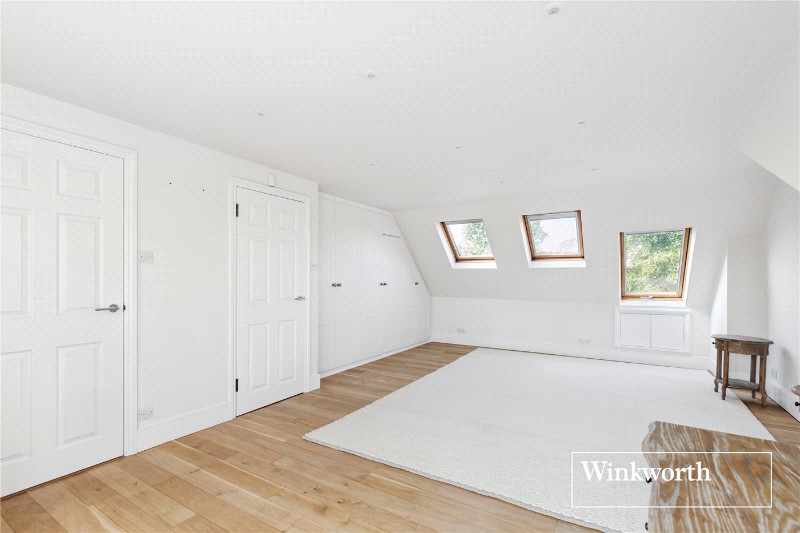 Etchingham Park Road, Finchley, London, N3