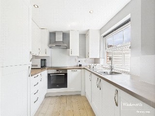 Sunderland Close, Woodley, Reading, Berkshire, RG5