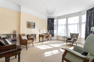 Lakeside Road, London, N13