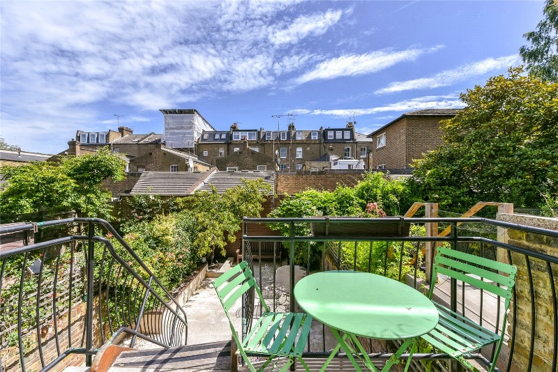 Stoneleigh Street, London, W11