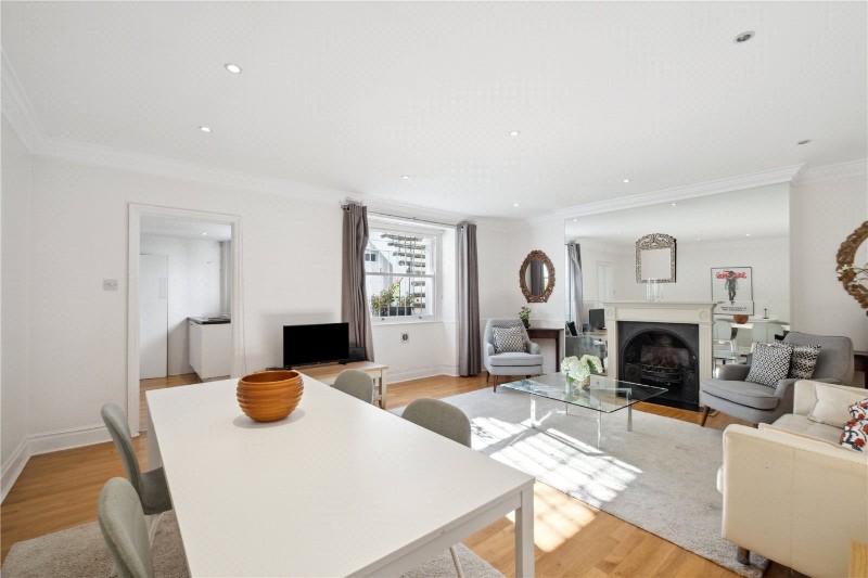 Lansdowne Crescent, London, W11