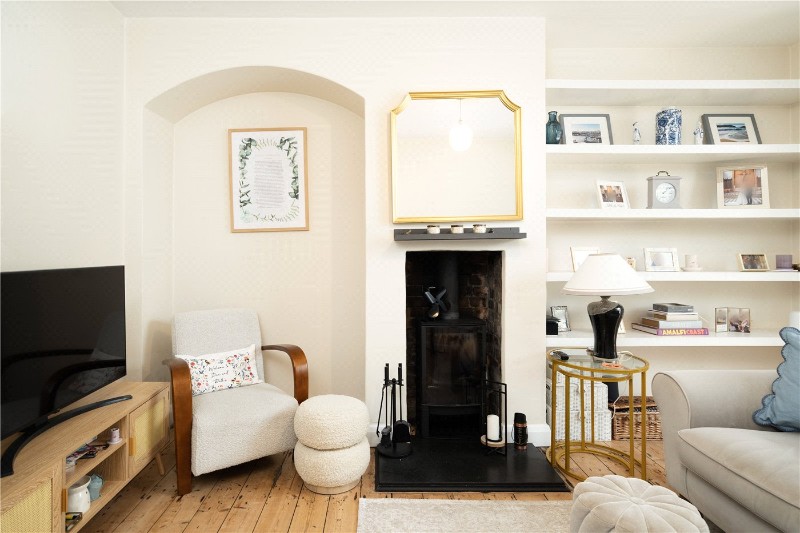 Hobbes Walk, London, SW15