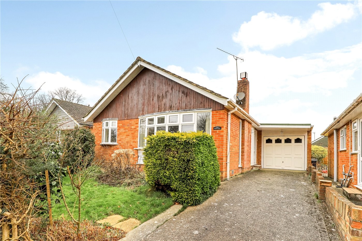 2 bedroom property for sale in Poplar Way, North Baddesley, Southampton
