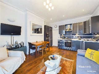 Station Road, Hendon, London, NW4