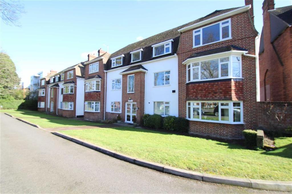 Southend Road, Beckenham, BR3
