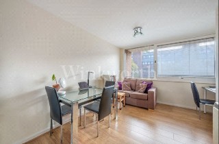 Britten Close, London, NW11