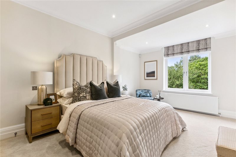 Upper Richmond Road, London, SW15