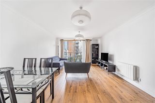 Boardwalk Place, London, E14
