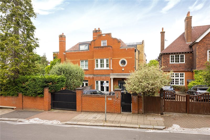 Putney Heath Lane, London, SW15