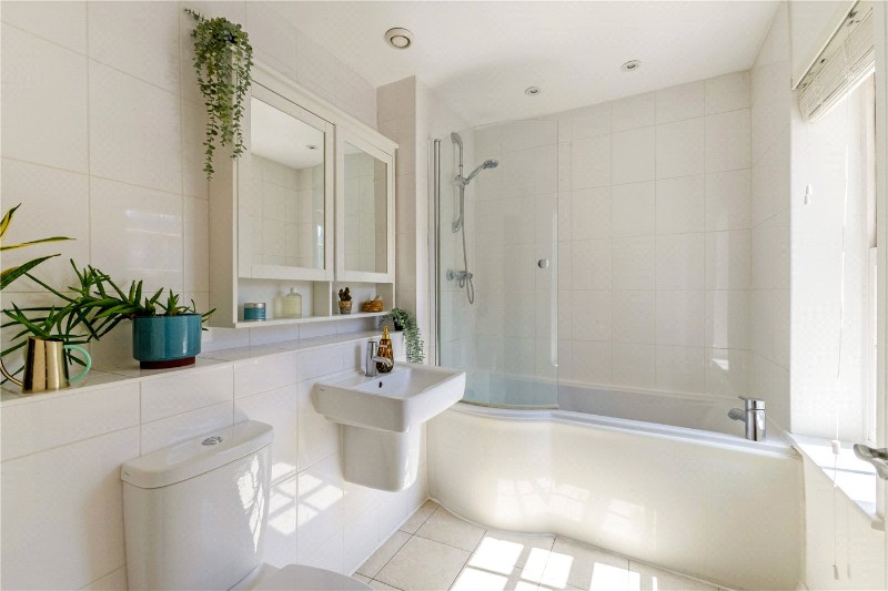 Welmar Mews, London, SW4