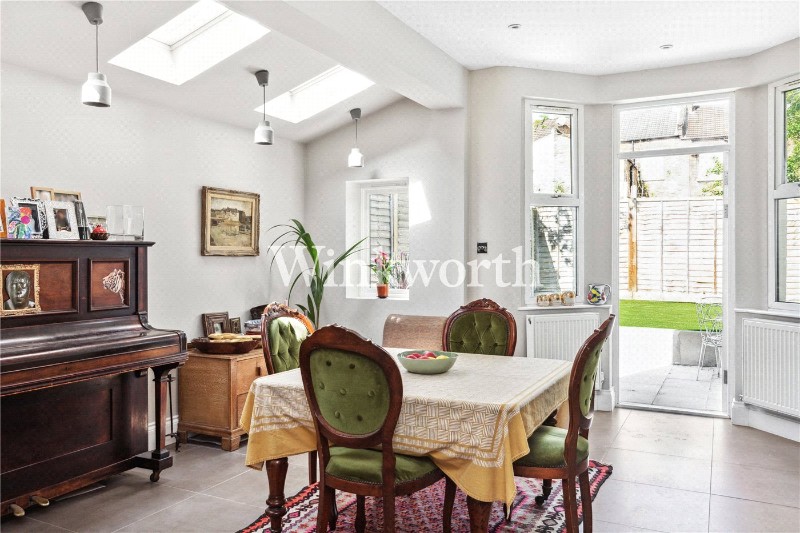 Woodside Gardens, London, N17