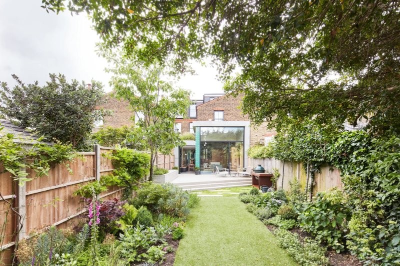 Glebe Road, Barnes, London, SW13