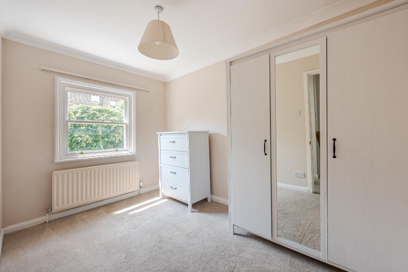 Usborne Mews, SW8