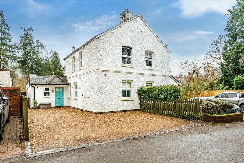 Hamlash Lane, Frensham, Farnham, Surrey, GU10