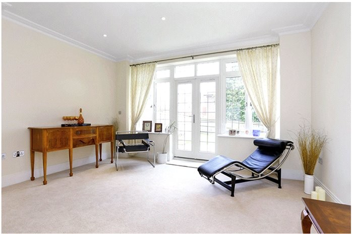 Park Grove, Knotty Green, Beaconsfield, HP9