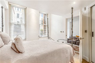 Bina Gardens, London, SW5