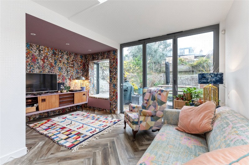 Bouverie Road, London, N16