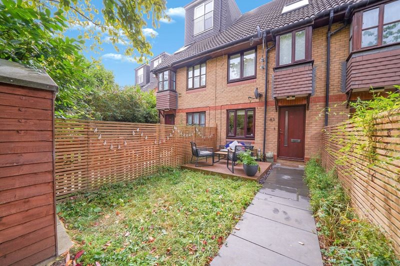 Bunning Way, London, N7