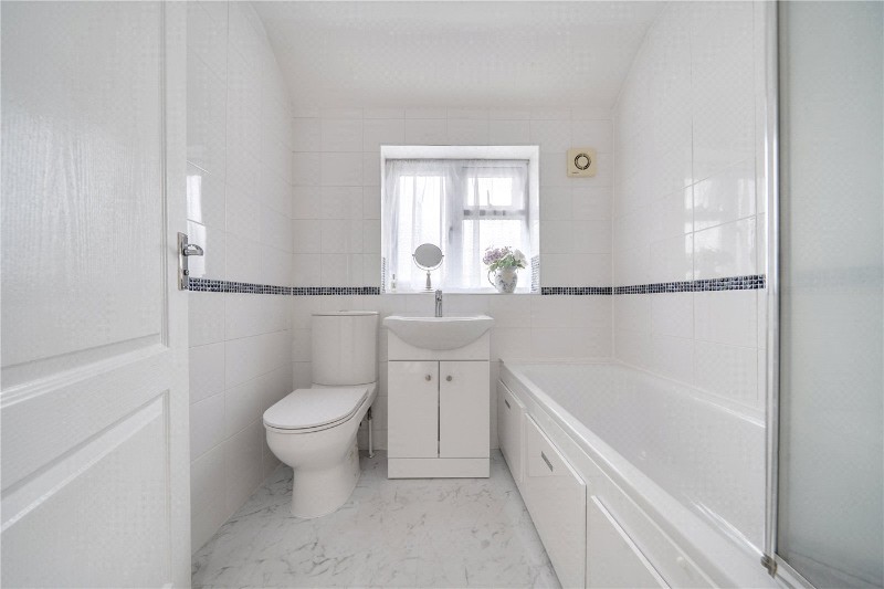 Ryle Road, Farnham, Surrey, GU9