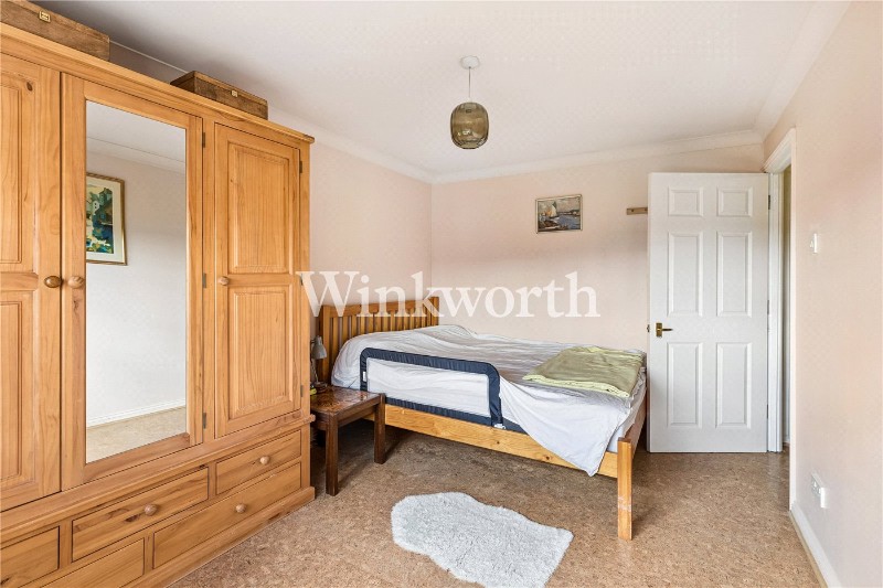 Myddleton Avenue, London, N4