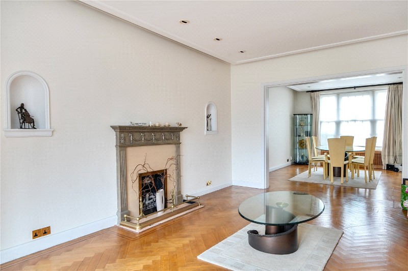 Haslemere Gardens, Finchley, London, N3