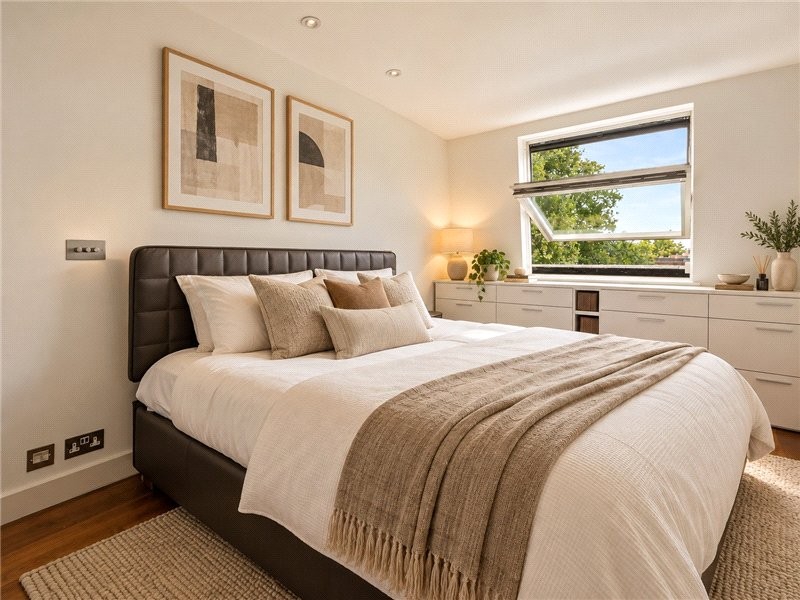 Nevern Square, Earls Court, London, SW5