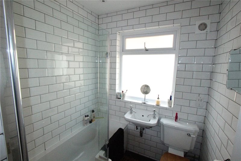 Warwick Road, Rayleigh, Essex, SS6