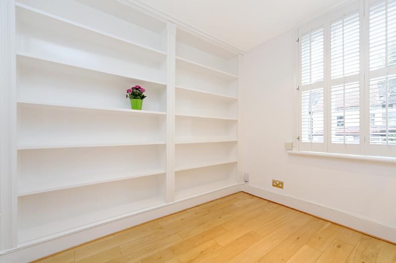 Linden Gardens, Chiswick, W4