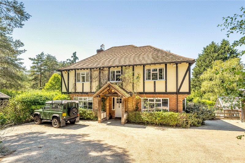 Sandy Lane, Rushmoor, Farnham, Surrey, GU10