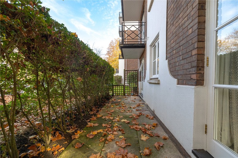 Brompton Park Crescent, London, SW6