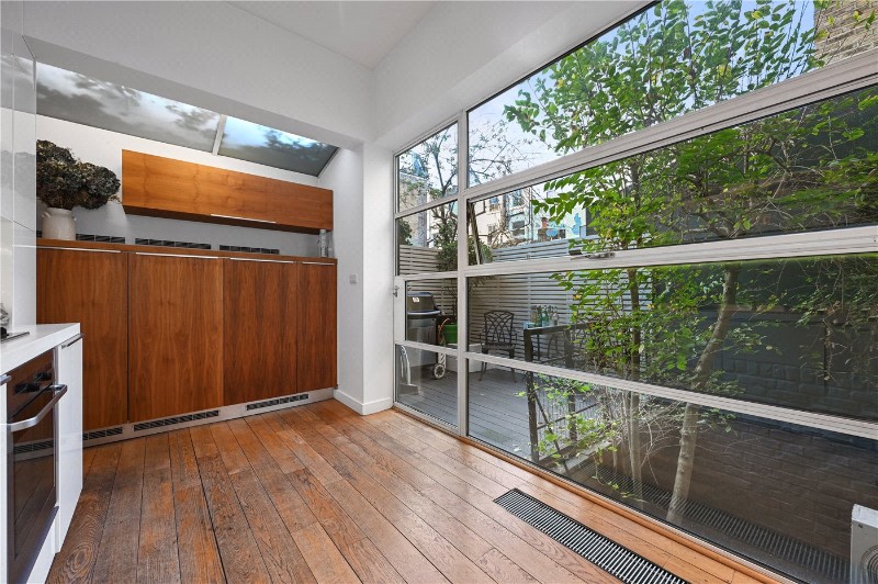 Chepstow Road, London, W2