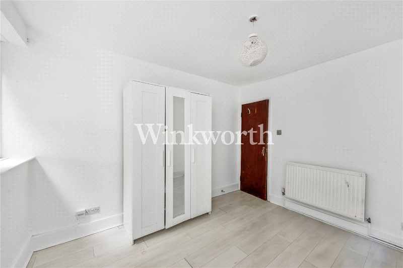 Newnham Road, London, N22