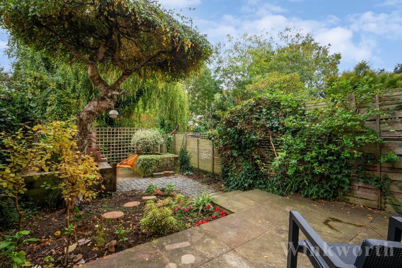 April Glen, Mayow Road, London, SE23