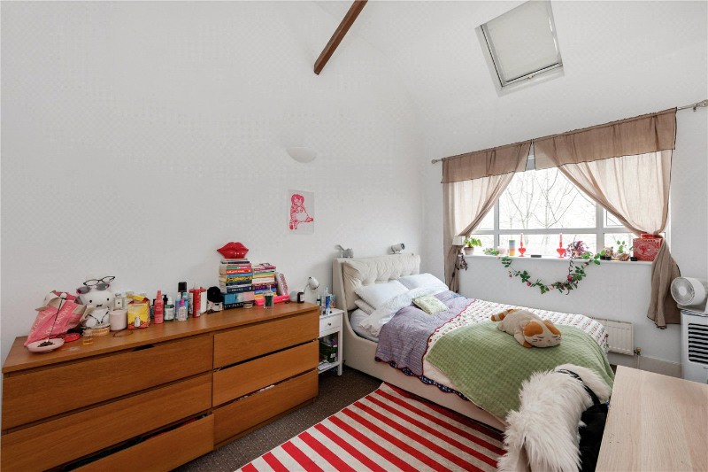 Bradbury Mews, London, N16