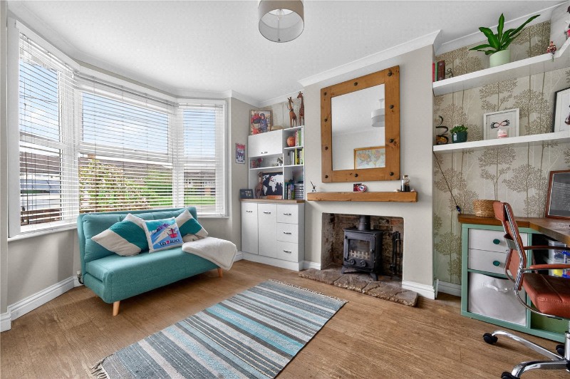Oxenden Road, Tongham, Farnham, Surrey, GU10