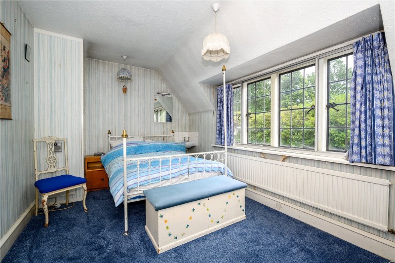 Byfleet Road, Cobham, Surrey, KT11