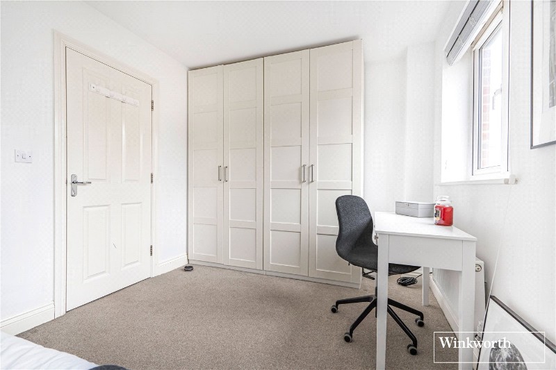 Gomer Road, Bagshot, Surrey, GU19